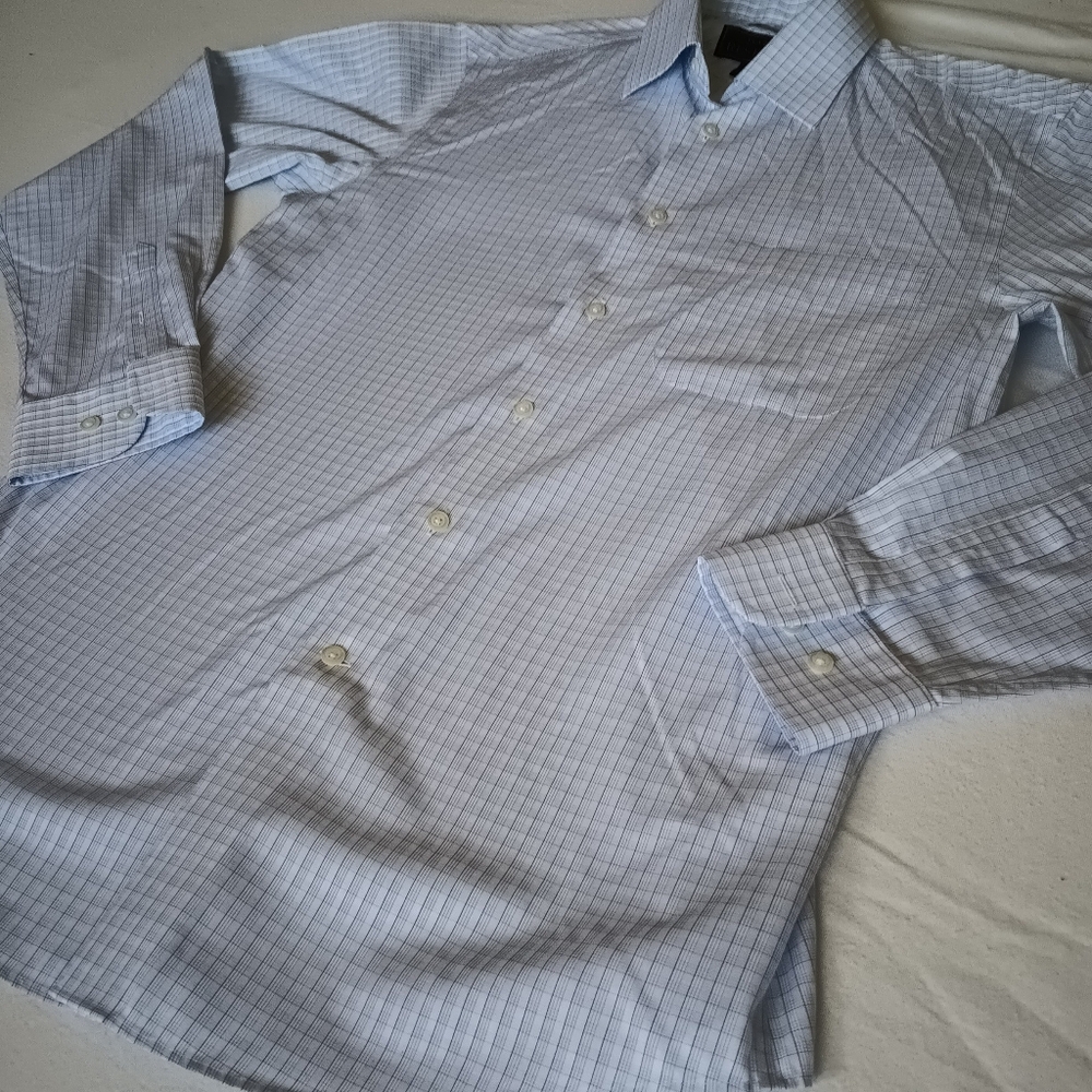 JoS. A. Bank Reserve  No Wrinkles Slim Fit Men's Blue Checkered Button Shirt